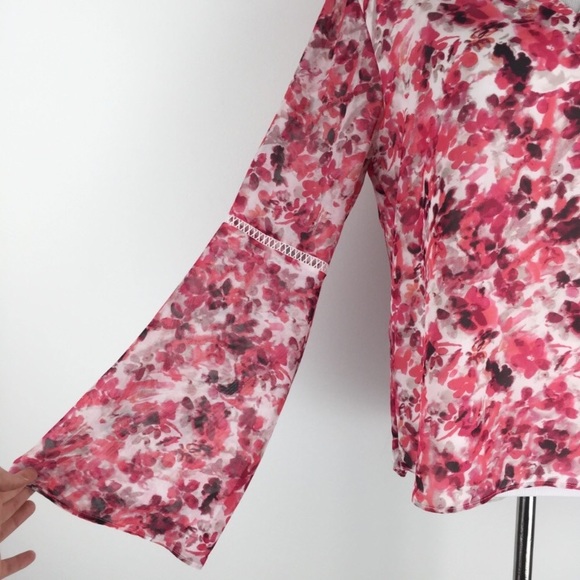 Calvin Klein Pink Floral Bell Sleeve Blouse 👚 - Picture 5 of 6